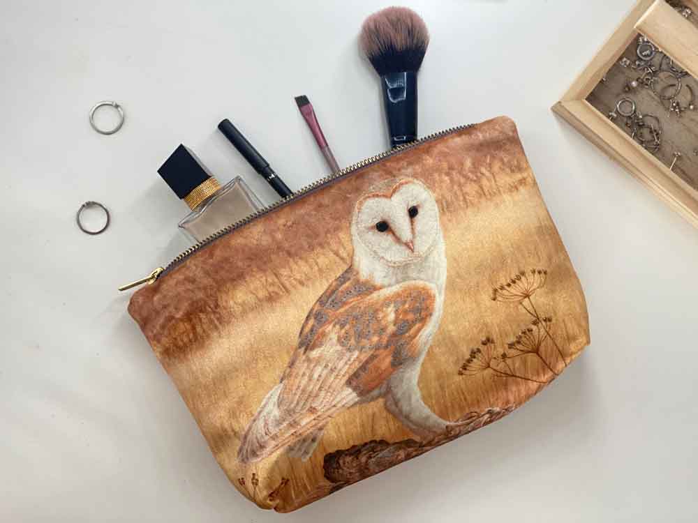 Barn owl | Luxury cosmetic bag & compact mirror