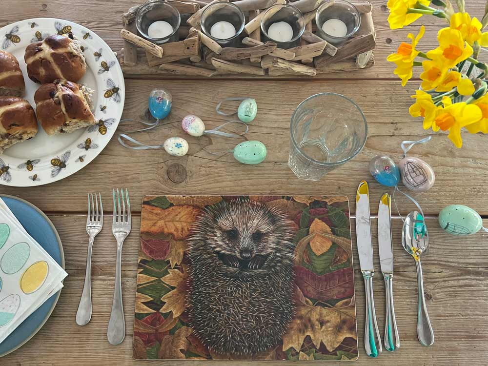 1000x750-Hedgehog-placemat-easter-IMG_1172