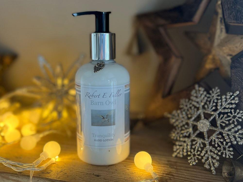 hand lotion- barn-owl-christmas